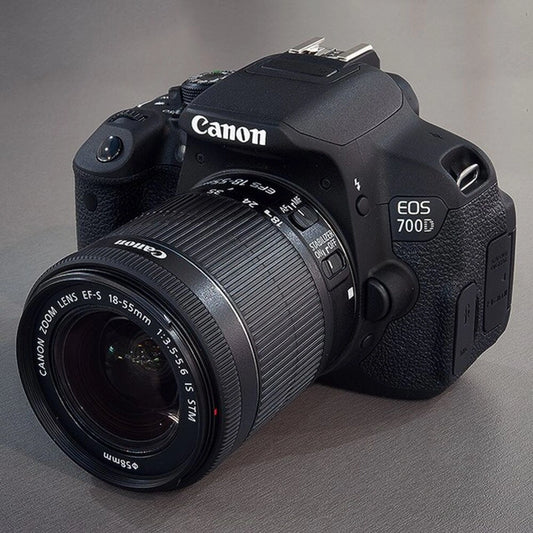 کینن 700D 18-55mm لینس - 18MP، ٹچ اسکرین