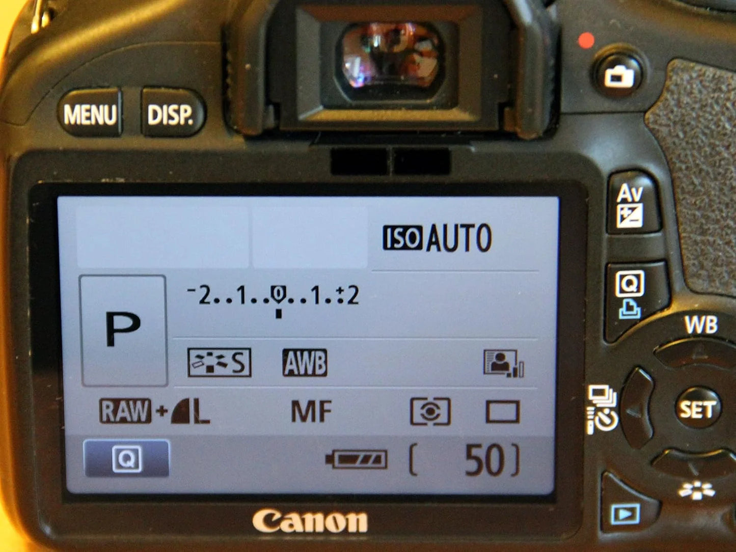 Canon EOS 550D - 18MP DSLR کیمرہ مکمل HD ویڈیو کے ساتھ