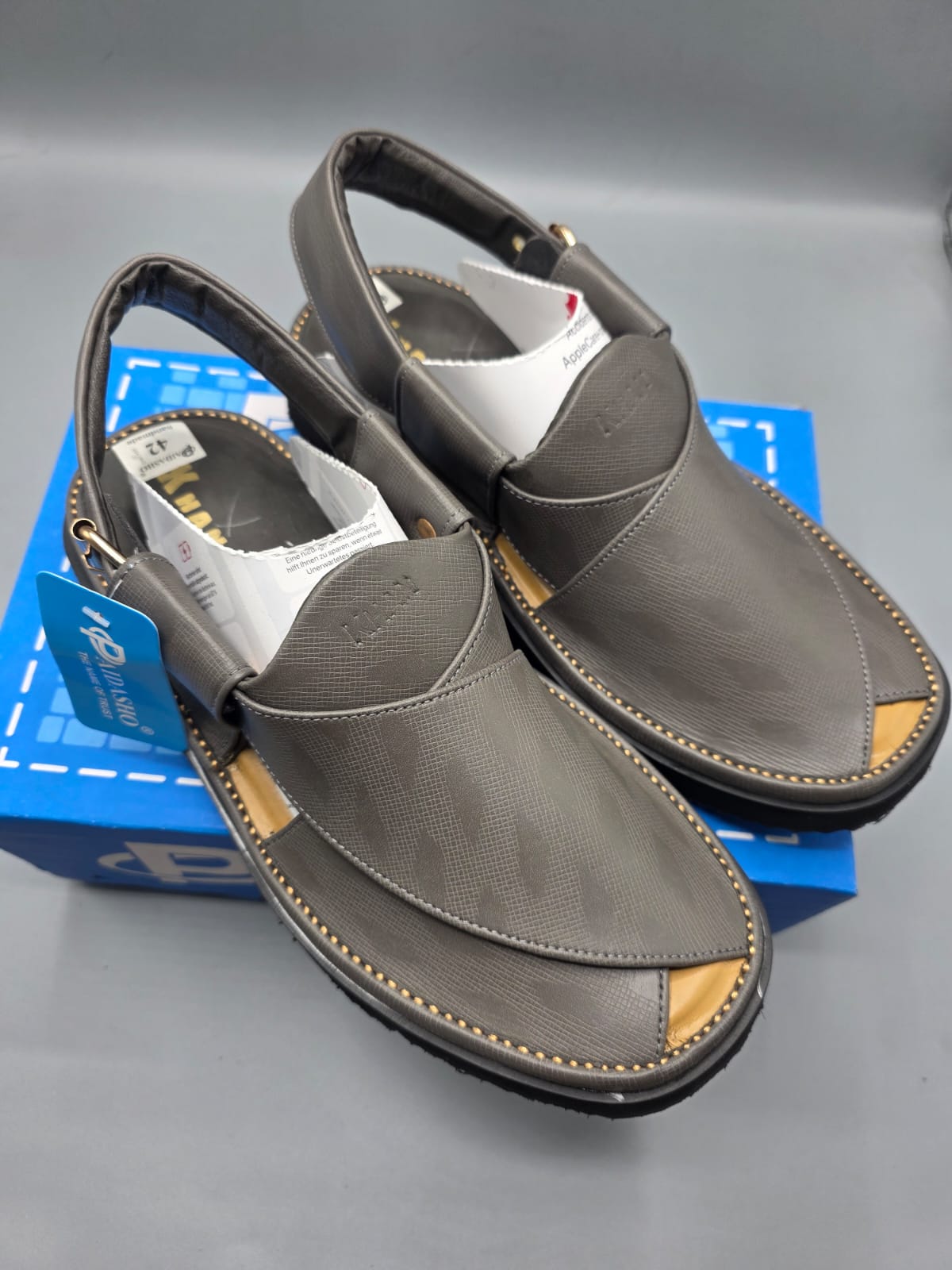 Paidasho Peshawari Chappal Gogo Top Lightweight
